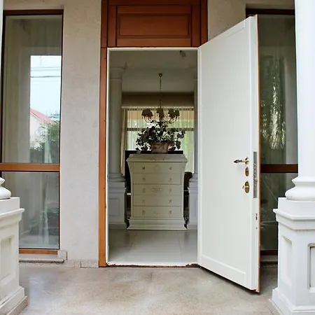 Вілла З 6 Спальнями Басейн Більярд Сауна Bbq Villa Odessa